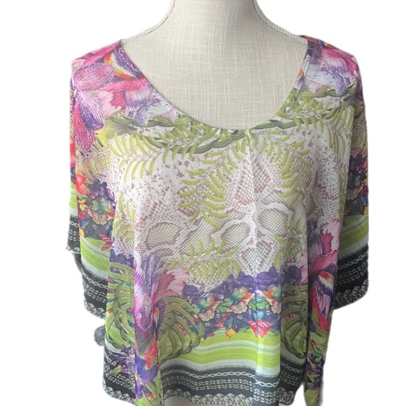 Sheer Flowy poncho pop over floral Beachy boho summer sheer size M - Picture 2 of 5